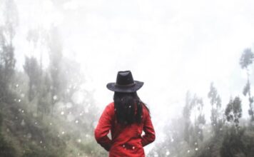 Dos and Don’ts to Consider While Buying Long Coats for Women DOS AND DON’TS TO CONSIDER WHILE BUYING LONG COATS FOR WOMEN